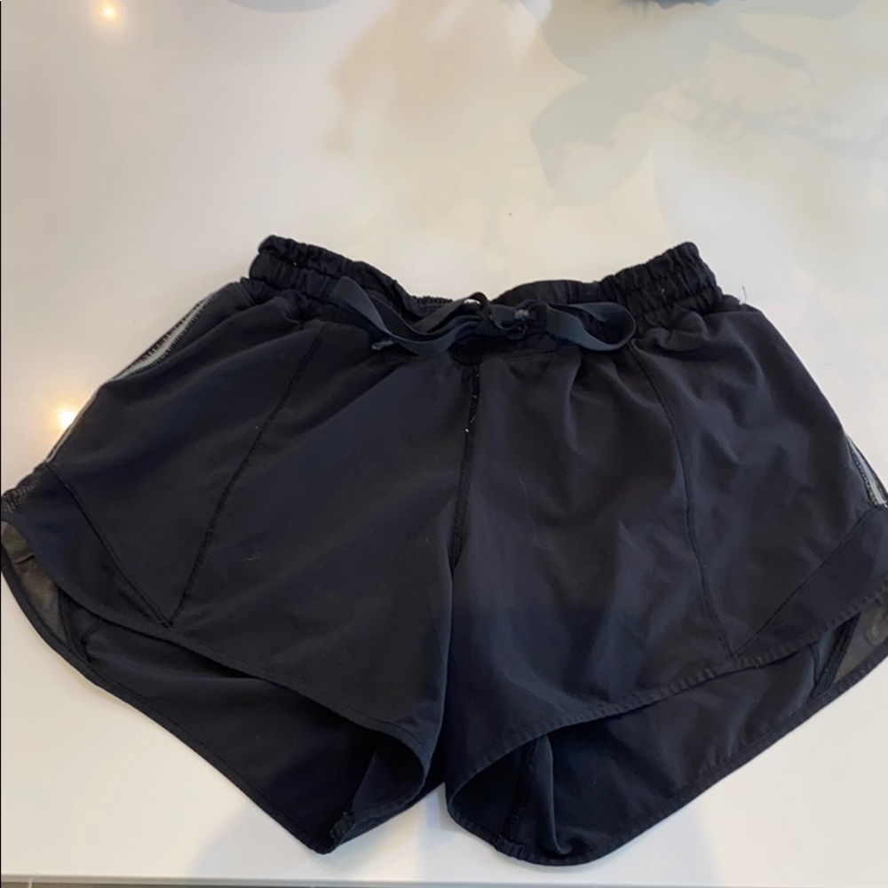 Lululemon shorts size 4 reg
